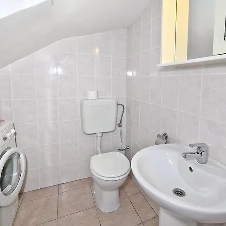 Apartament Milan Drvenik Veliki